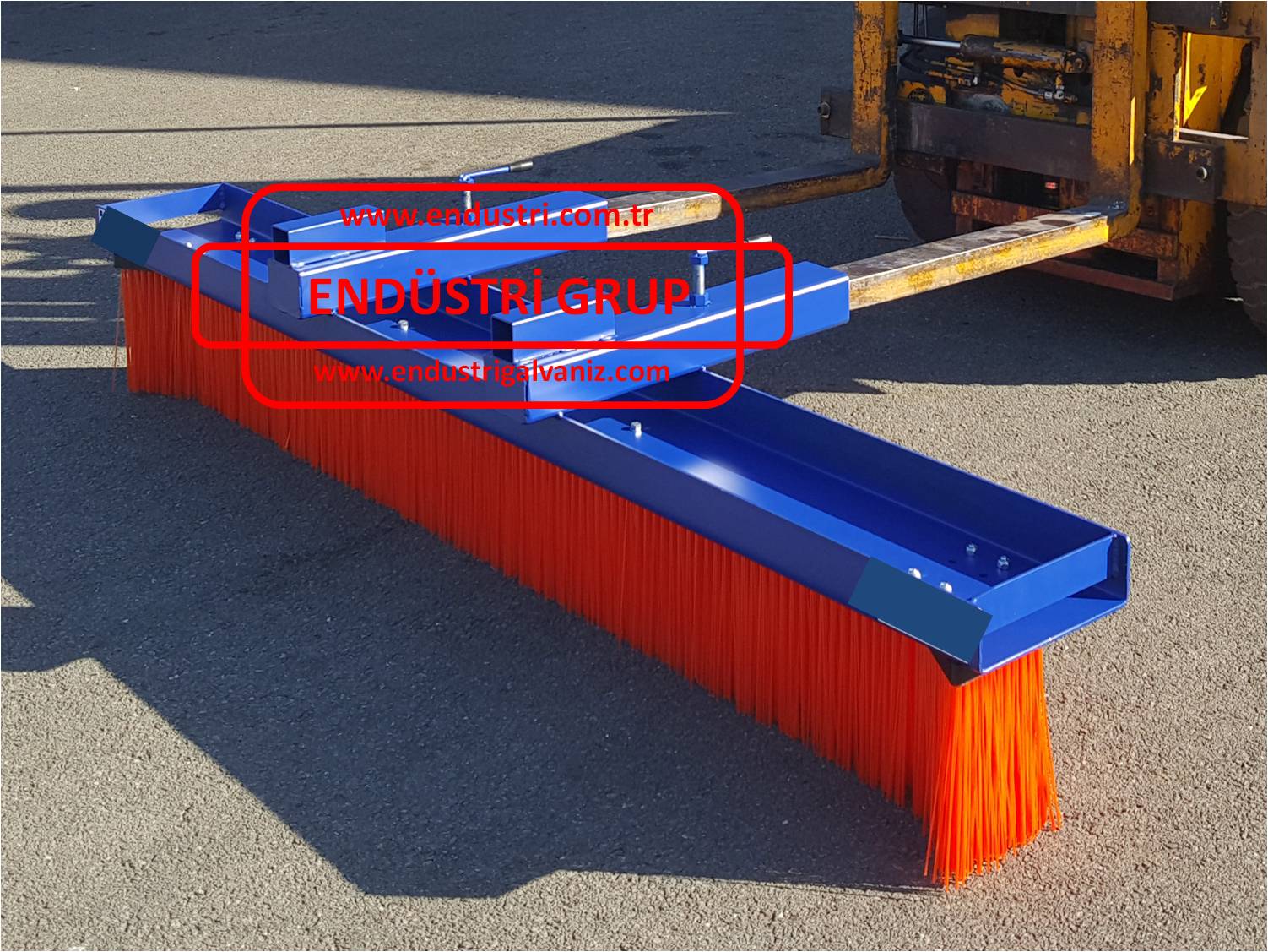 forklift-traktor-telehandler-transpalet-catali-supurge-atasmani-endustriyel-hidrolik-motorlu-doner-fabrika-yol-ahir-bahce-talas-hurda-cakil-tas-kaya-kum-cop-toz-supurme-fircasi (1) forklift-traktor-telehandler-transpalet-catali-supurge-atasmani-endustriyel-hidrolik-motorlu-doner-fabrika-yol-ahir-bahce-talas-hurda-cakil-tas-kaya-kum-cop-toz-supurme-fircasi